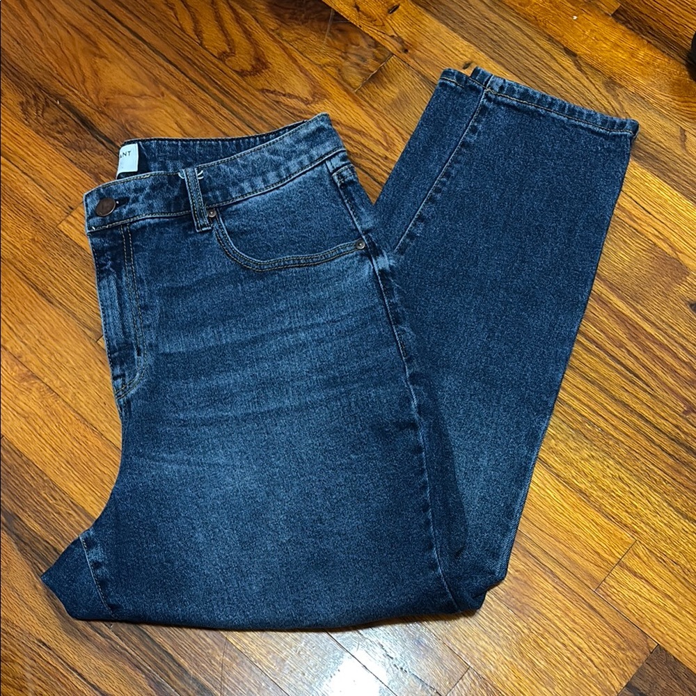 EUC High Rise Girlfriend Straight Jeans